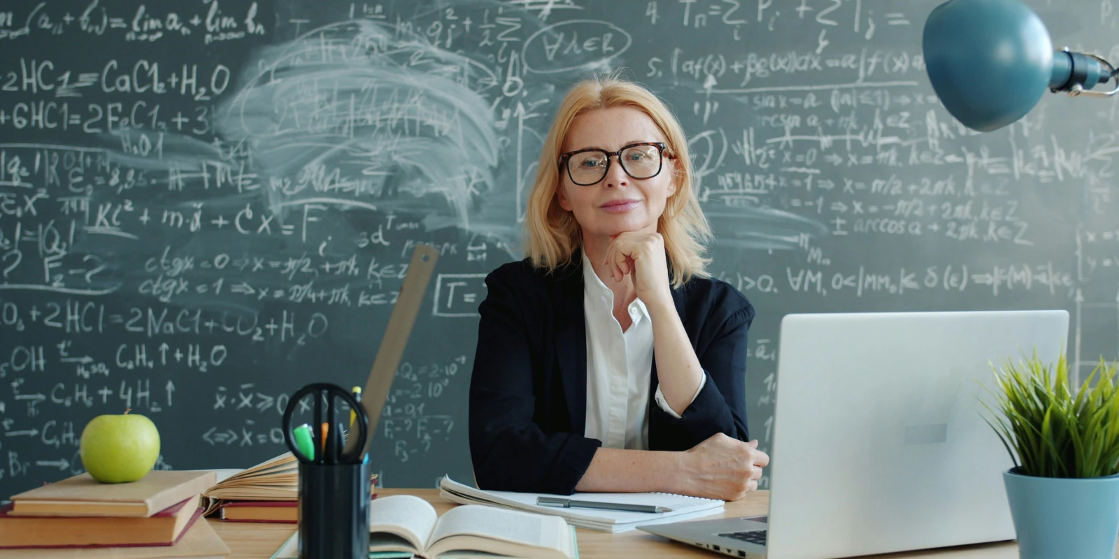 Les Sciences Physiques : Un Parcours Varié Les Sciences Physiques : Un Parcours Varié